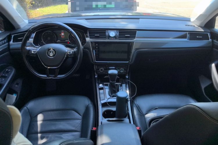 Used Volkswagen Phideon 2018 Revised Version 380TSI Two-Wheel Drive Business Edition
