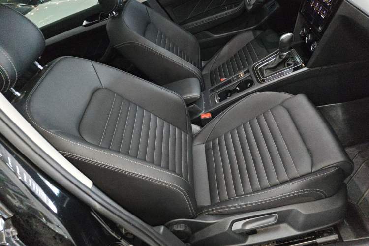 Used Volkswagen Magotan 2025 Zhongxiang Version 280TSI DSG Comfort Edition