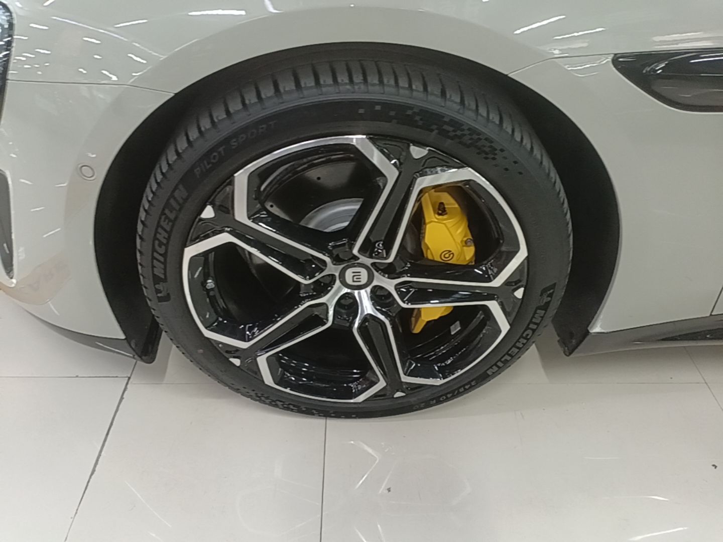 Xiaomi Auto SU7 2024 Four-Wheel Drive Ultra-Long Range Advanced Intelligent Driving Max Edition — снимка 10