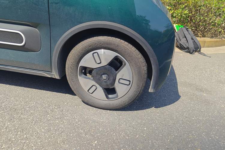 Used Baojun KiWi EV 2021 Designer Lithium Iron Phosphate Right Front Wheel Hub