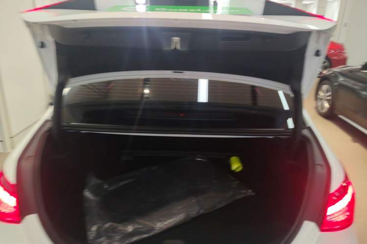 Used Mercedes-Benz C-Class 2024 Restyled C 260 L Sport Edition
