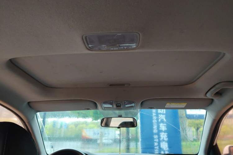 Used Hyundai Celesta 2017 1.6L Automatic Enjoyment Version GLS Headliner