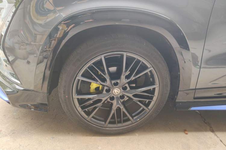 Used CHANGAN UNI-T 2023 2nd Generation 1.5T Sport Edition Flagship Version Left Front Wheel Hub