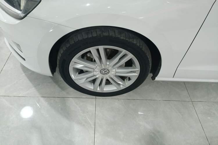 Used Volkswagen Golf Sportsvan 2018 230TSI Automatic Luxury Model Exterior 4