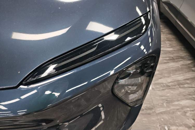 Used Nio ES7 2022 100 kWh Left Front Headlight