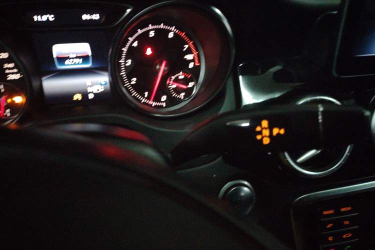 Used Mercedes-Benz CLA 2018 CLA 200 Sport Edition Gear Lever