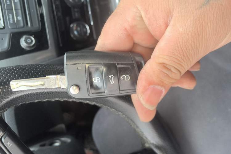 Used Volkswagen Lamando 2015 280TSI DSG Comfort Edition Vehicle Key