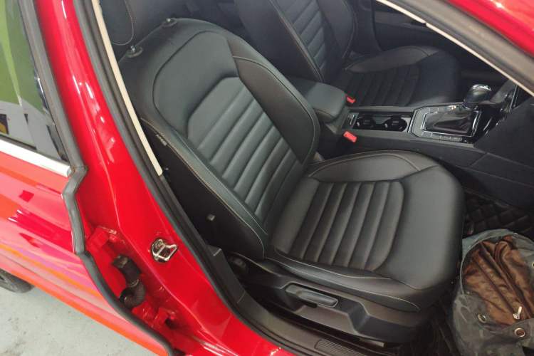 Used Volkswagen Lamando 2019 280TSI DSG Comfort Edition China V Standard Right Front Seat