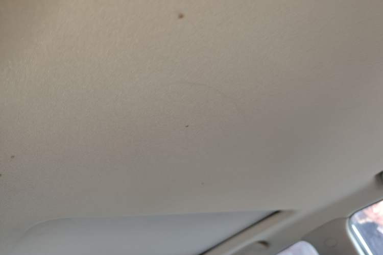 Used Geely Auto GX7 2015 Classic Edition 1.8L Manual Elite Model China V Standard Headliner