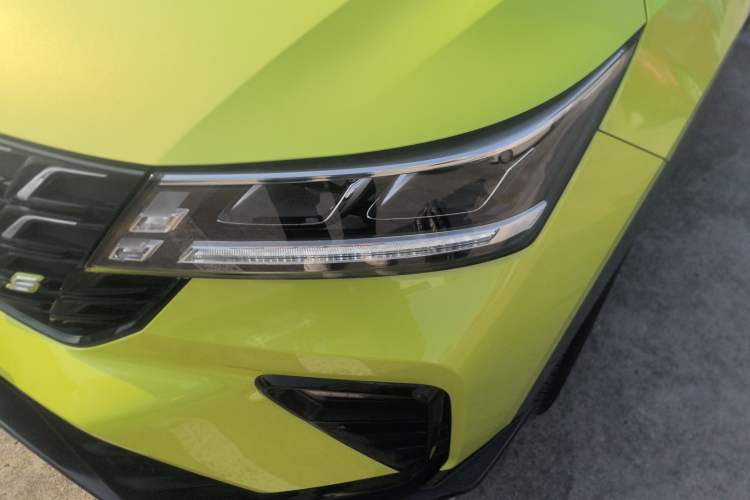 Used Wuling Alvez 2022 1.5T CVT Trendy & Cool Edition