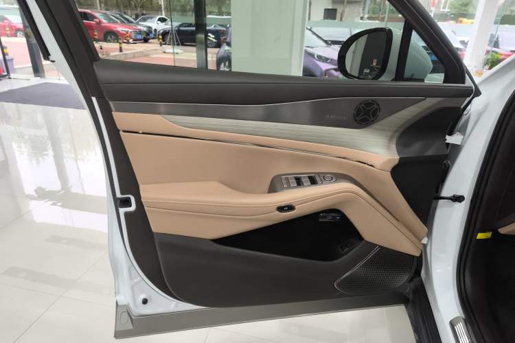 Used Denza N7 2023 Long-Range Performance Max Edition