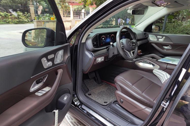 Used Mercedes-Benz GLE 2020 Restyled GLE 450 4MATIC Luxury Edition Driver Seat