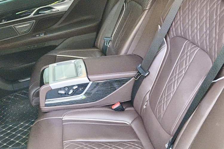 Used BMW 7 Series 2019 Restyled 730Li M Sport Package Left Rear Seat