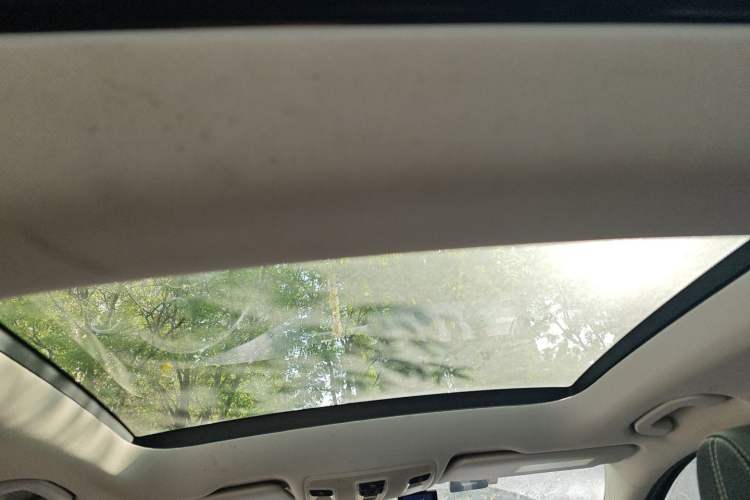 Used Mercedes-Benz GLA 2015 GLA 200 Sport Edition Headliner