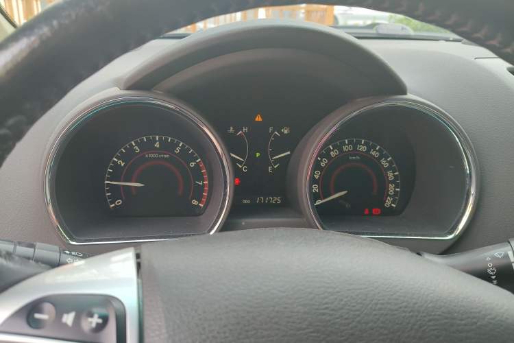 Used Toyota Highlander 2012 2.7L Two-Wheel Drive 7-Seater Luxury Edition Instrument Cluster