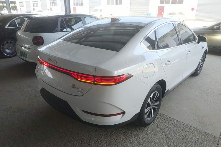 Used BYD Qin PLUS 2025 DM-i Smart Drive 120KM Superior Model
