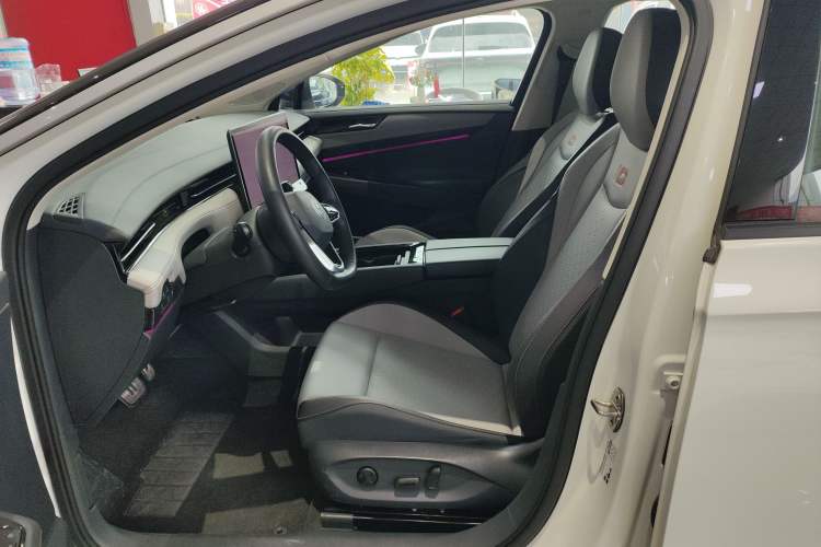 Used Volkswagen ID.7 VIZZION 2024 AIR model