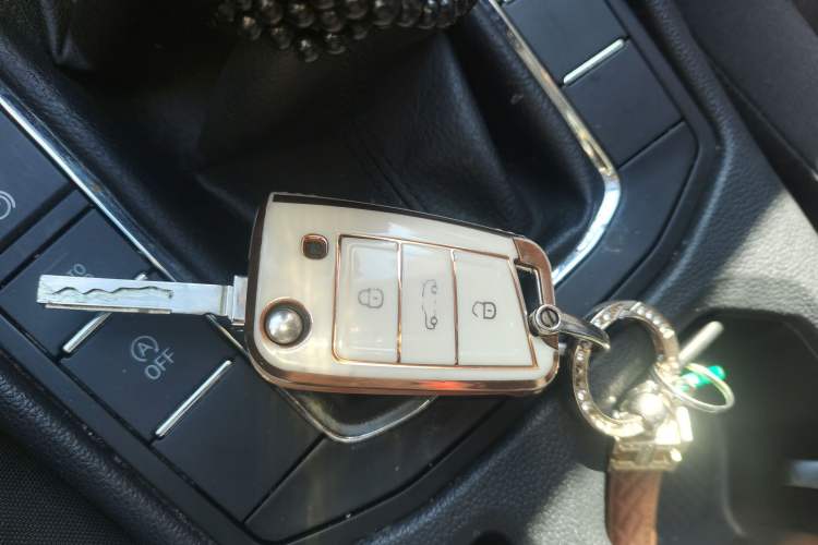 Used Volkswagen Bora 2020 1.5L Manual Fashion Edition
