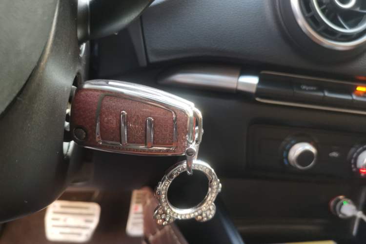 Used Audi A3 2015 Limousine 35 TFSI Millionth Anniversary Intelligent Leading Model