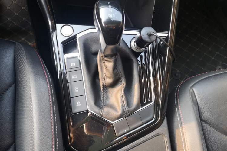 Used Volkswagen Tayron 2020 330TSI Two-Wheel Drive Luxury Smart Connectivity Version