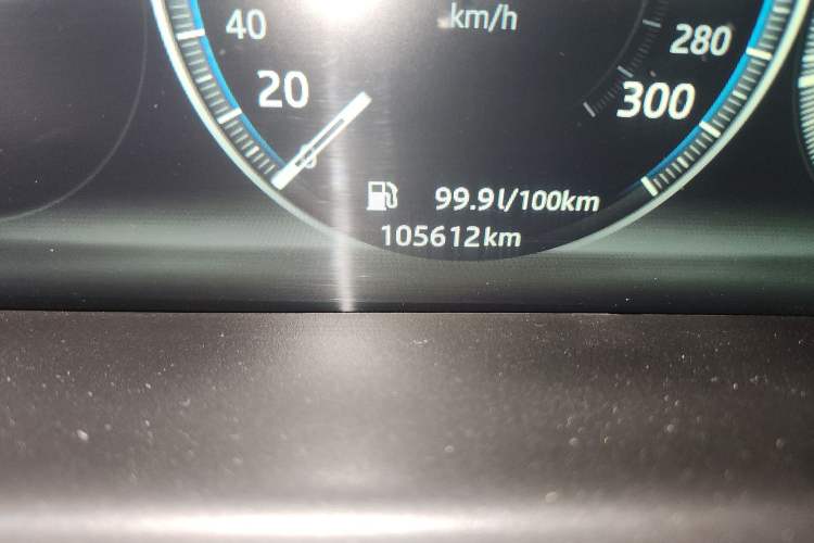 Used Jaguar XFL 2020 XFL 2.0T P200 Two-Wheel-Drive Elite Edition Odometer Close Up