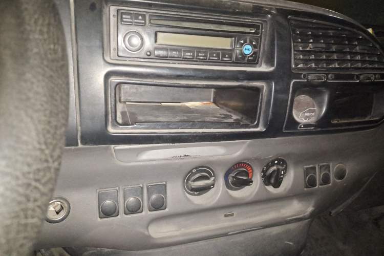 Used Ford Classic Transit 2009 2.8T Diesel Multi-Function Short-Wheelbase Low-Roof JX493ZLQ3