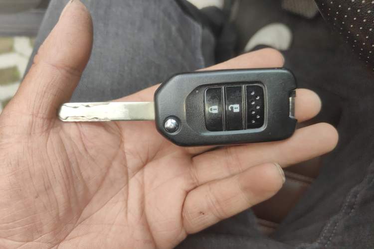 Used Honda CR-V 2019 240TURBO CVT 2WD Comfort Version China V Vehicle Key