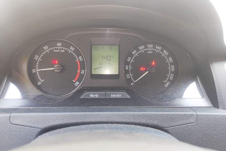 Used Skoda Rapid 2013 1.6L Automatic Smart Selection Model
