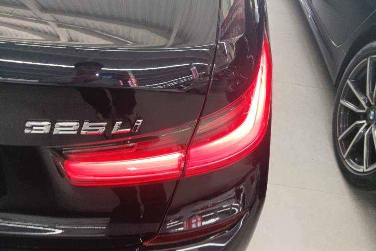 Used BMW 3 Series 2021 Restyled 325Li M Sport Package
