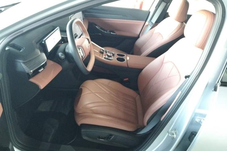 Used Geely Galaxy L6 2025 EM-i 140km Starship Edition