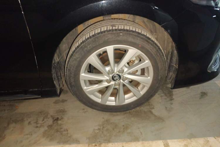 Used Toyota Camry 2023 2.0G Luxury Edition
