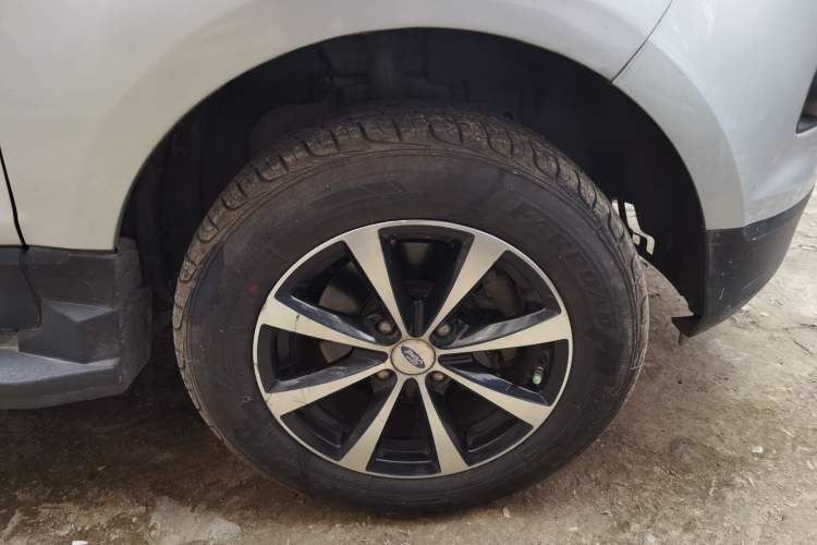 Used Ford EcoSport 2013 1.5L Manual Comfort Model Right Front Wheel Hub