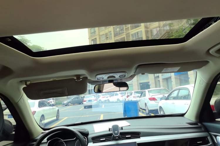 Used Geely Auto Emgrand X7 Sport 2021 Million Edition 1.8TD DCT Two-Wheel Drive Comfort Model