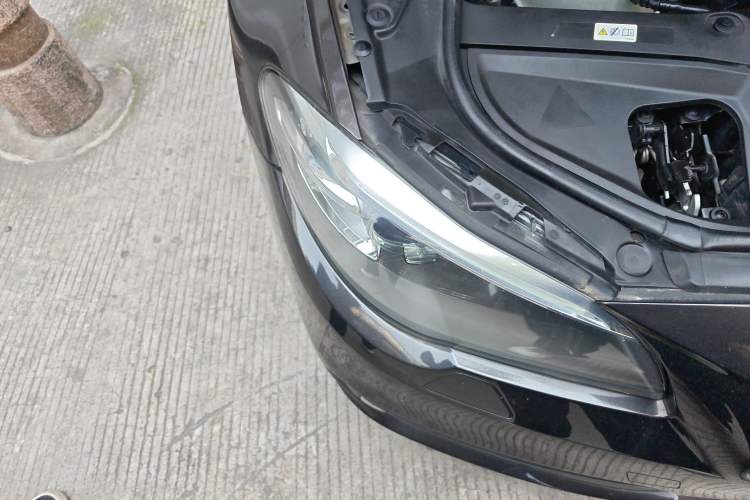 Used BMW 5 Series 2017 525Li Leading Model
