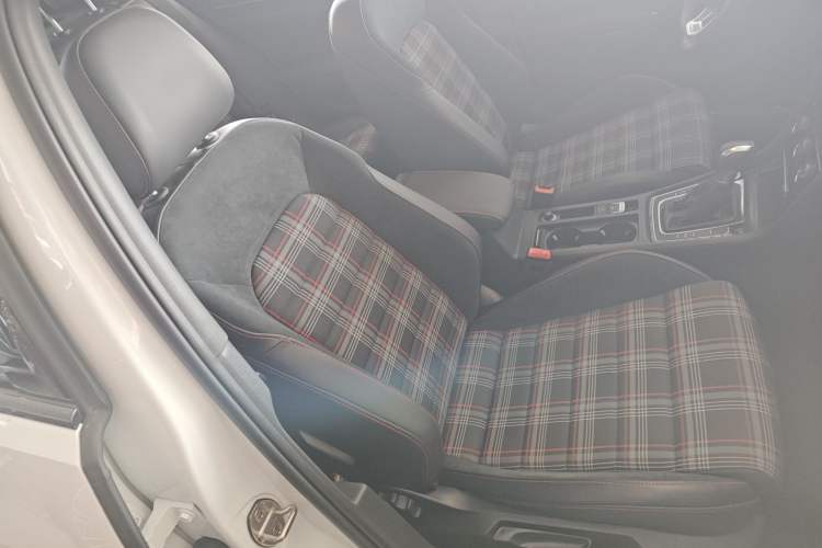 Used Volkswagen Golf GTI 2018 2.0 TSI GTI