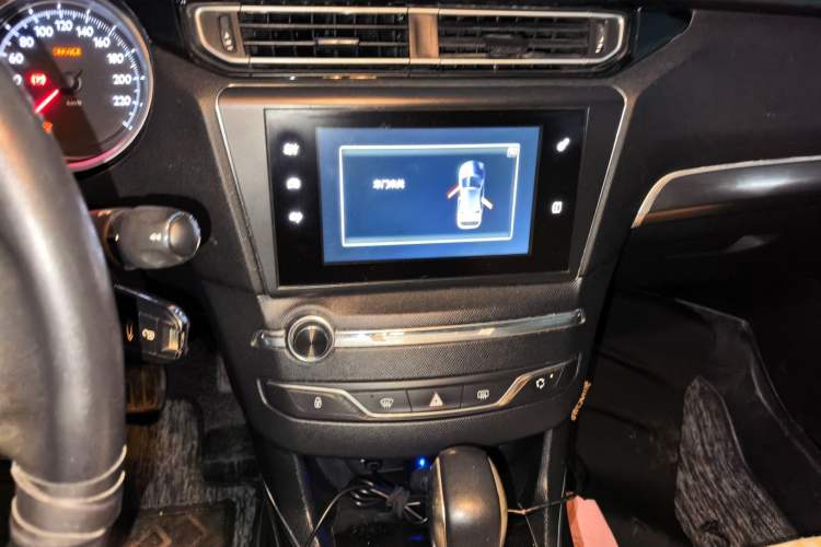 Used Peugeot 408 2015 1.2T Automatic Luxury Edition Audio And AC Panel