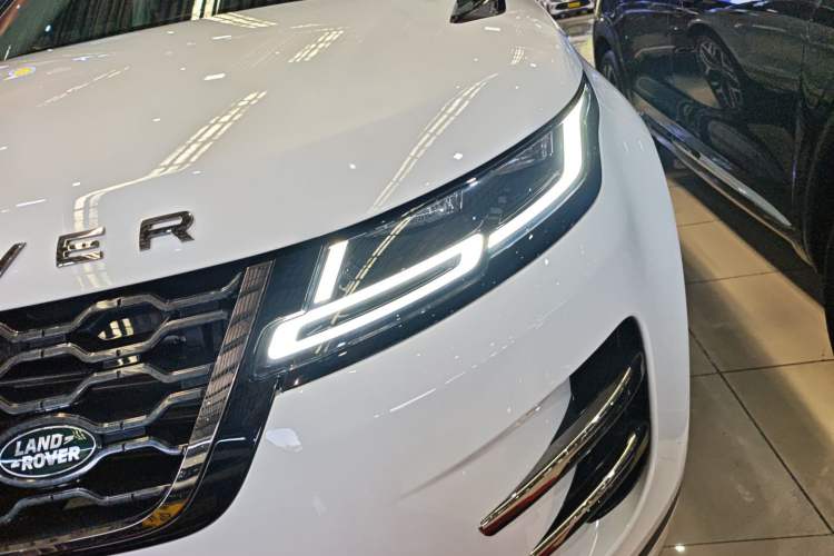 Used Land Rover Range Rover Evoque 2022 Facelifted Aurora L 249 PS R-Dynamic Luxury Edition