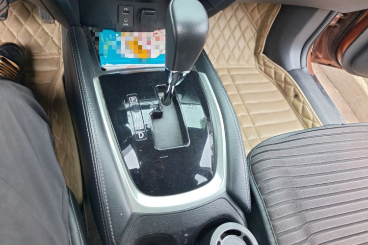 Used Nissan X-Trail 2014 2.0L CVT Comfort Edition 2WD Gear Lever