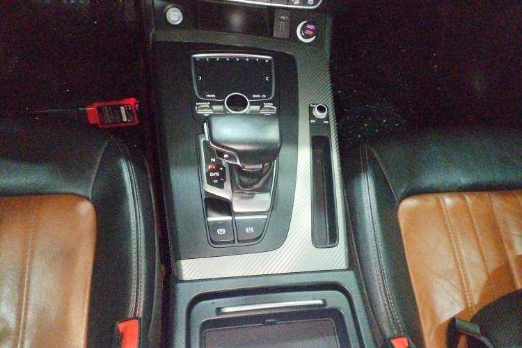 Used Audi Q5L 2020 45 TFSI Prestige Fashion Model
