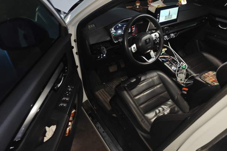 Used Honda CR-V 2023 2.0L eHEV Two-Wheel Drive Smart Brilliance Edition
