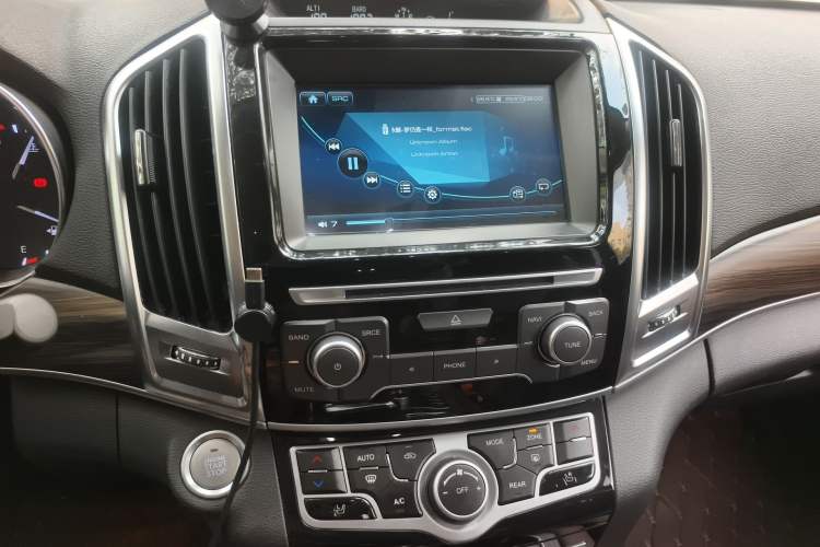 Used Haval H9 2017 2.0T Diesel 4x4 Premium 5-Seater