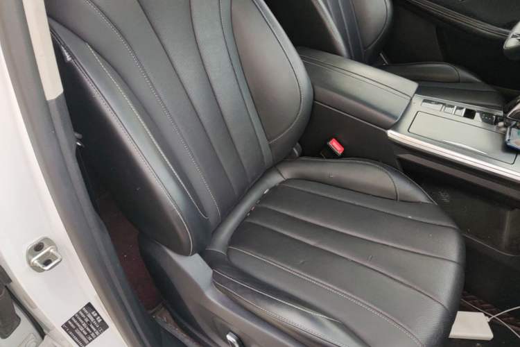 Used Roewe RX5 MAX 2022 1.5T Automatic Zhiwei Prestige Edition
