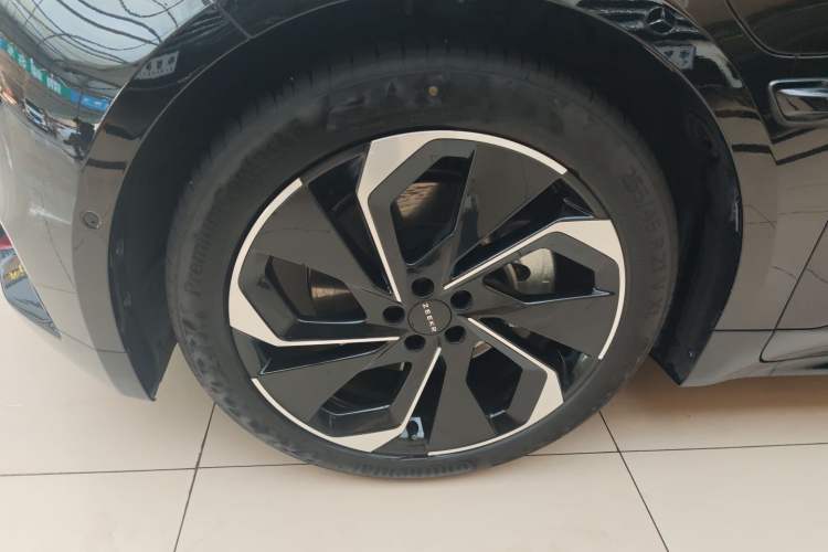 Used Zeekr 001 2023 WE Edition 100 kWh
