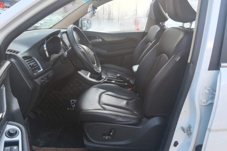 Used Baojun 560 2015 1.8L manual luxury version