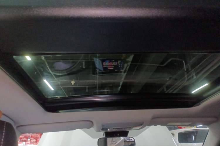 Used Toyota RAV4 2023 Dual-Engine 2.5L E-CVT Two-Wheel Drive Elite Plus Edition Headliner