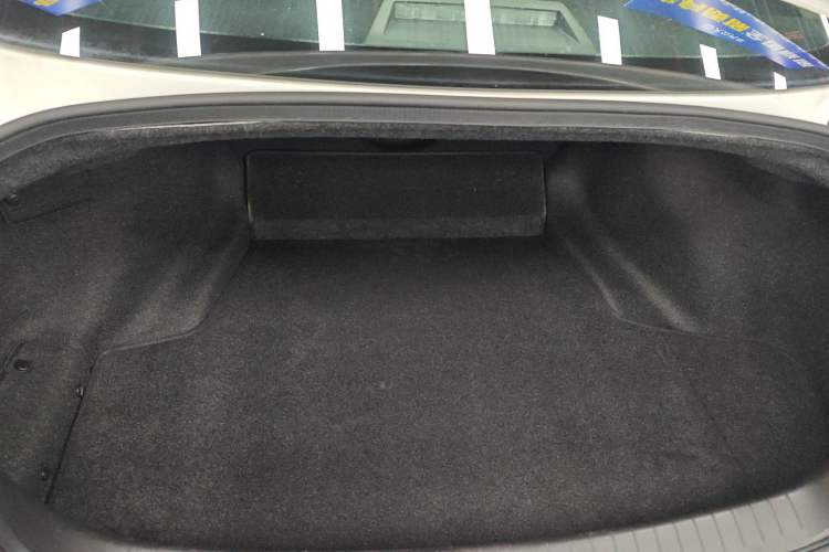 Used Infiniti Q50L 2018 2.0T Comfort Edition China VI Standard Trunk