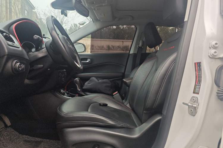 Used Jeep Compass 2017 200TS Automatic High-Performance All-Wheel Drive Edition