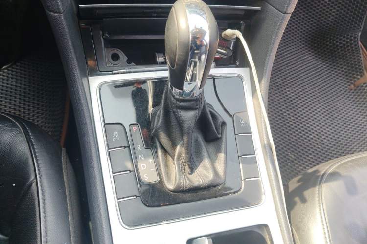 Used Volkswagen Passat 2015 1.8TSI DSG Prestige Edition
