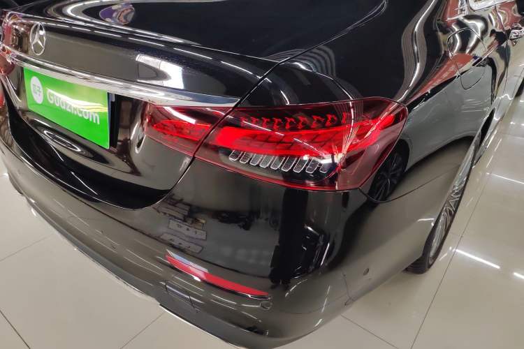 Used Mercedes-Benz E-Class 2021 Restyled E 300 L Sporty and Stylish Edition
