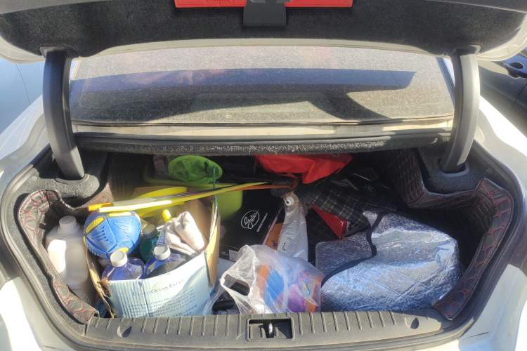 Used Geely Auto Emgrand GT 2016 1.8T Zunya Model Trunk